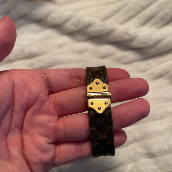 Louis Vuitton Monogram Nano Bracelet - Picture 7 of 7